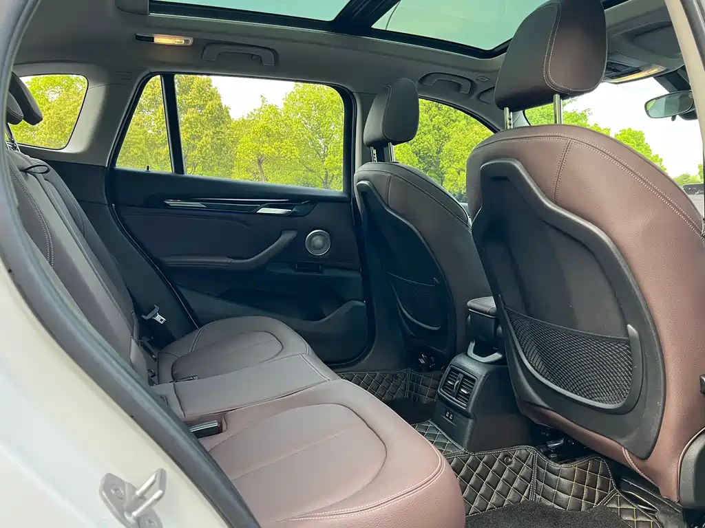 BMW X1 2022 — фото 12