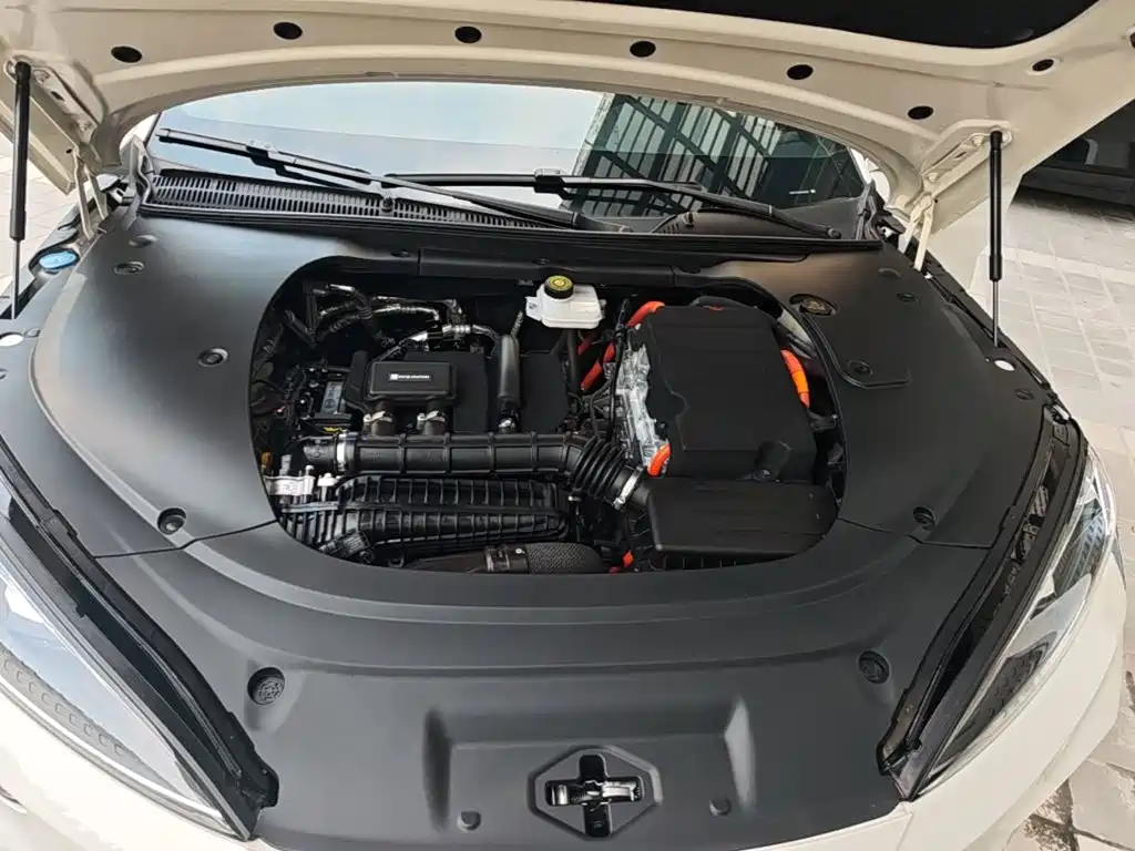 BYD Seal 07 DM-i 2025 — фото 20