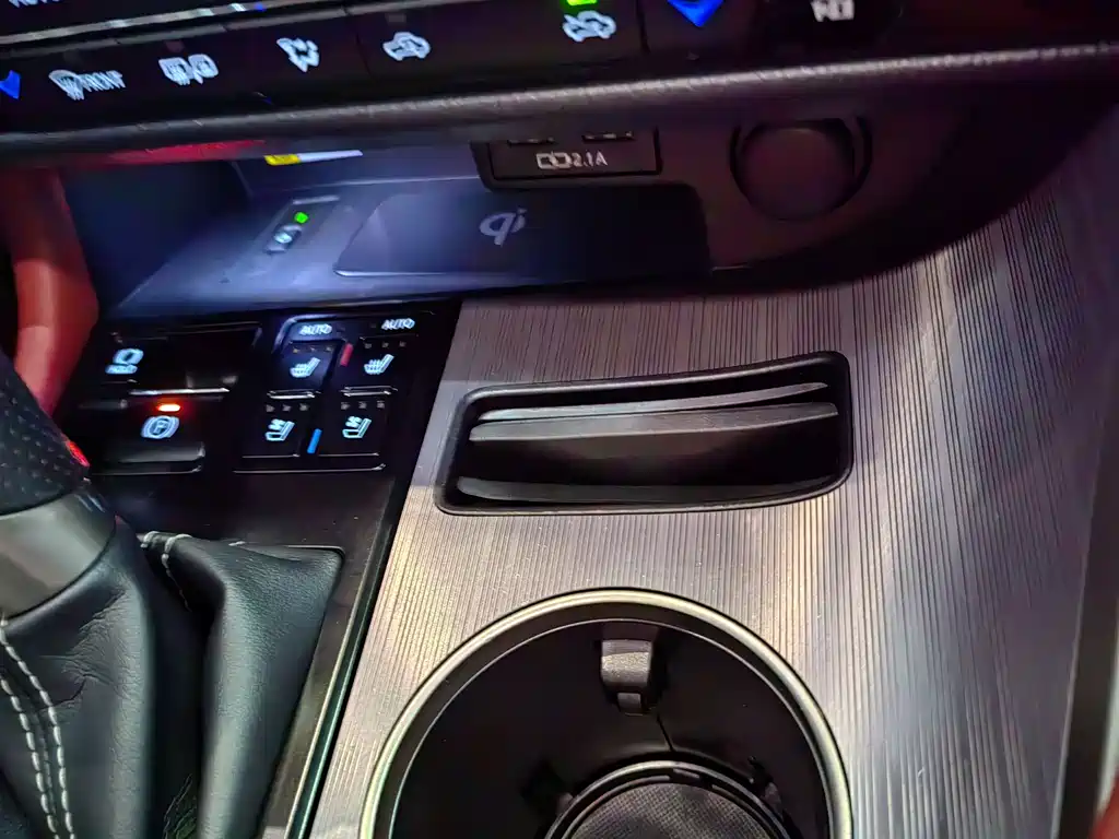 Lexus RX 2021 — фото 11
