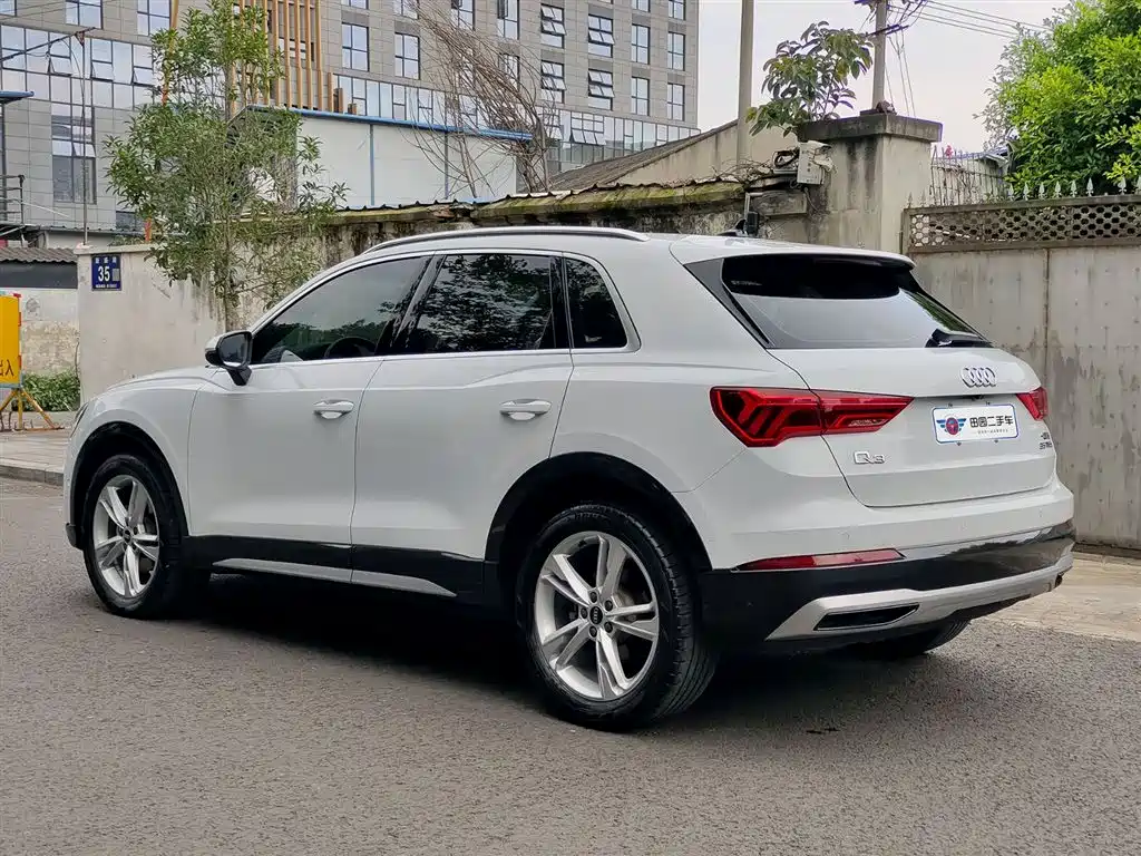 Audi Q3 2021