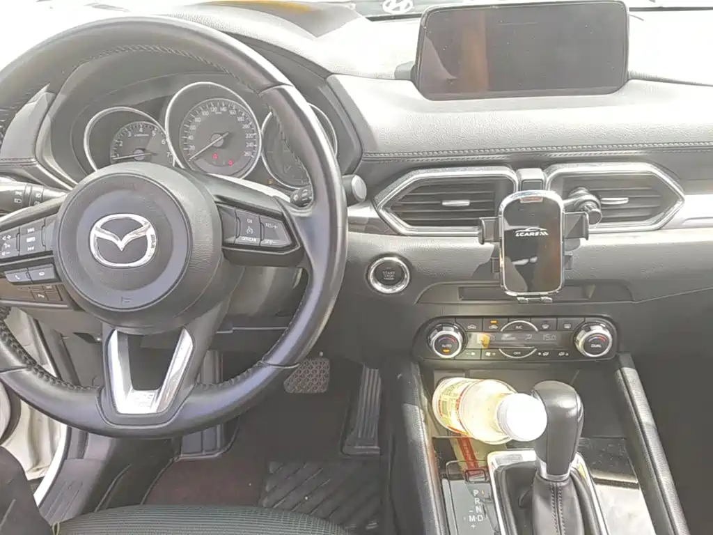 Mazda CX-5 2018 — фото 10