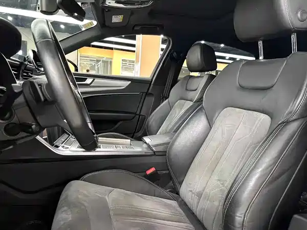 Audi A6L 2021