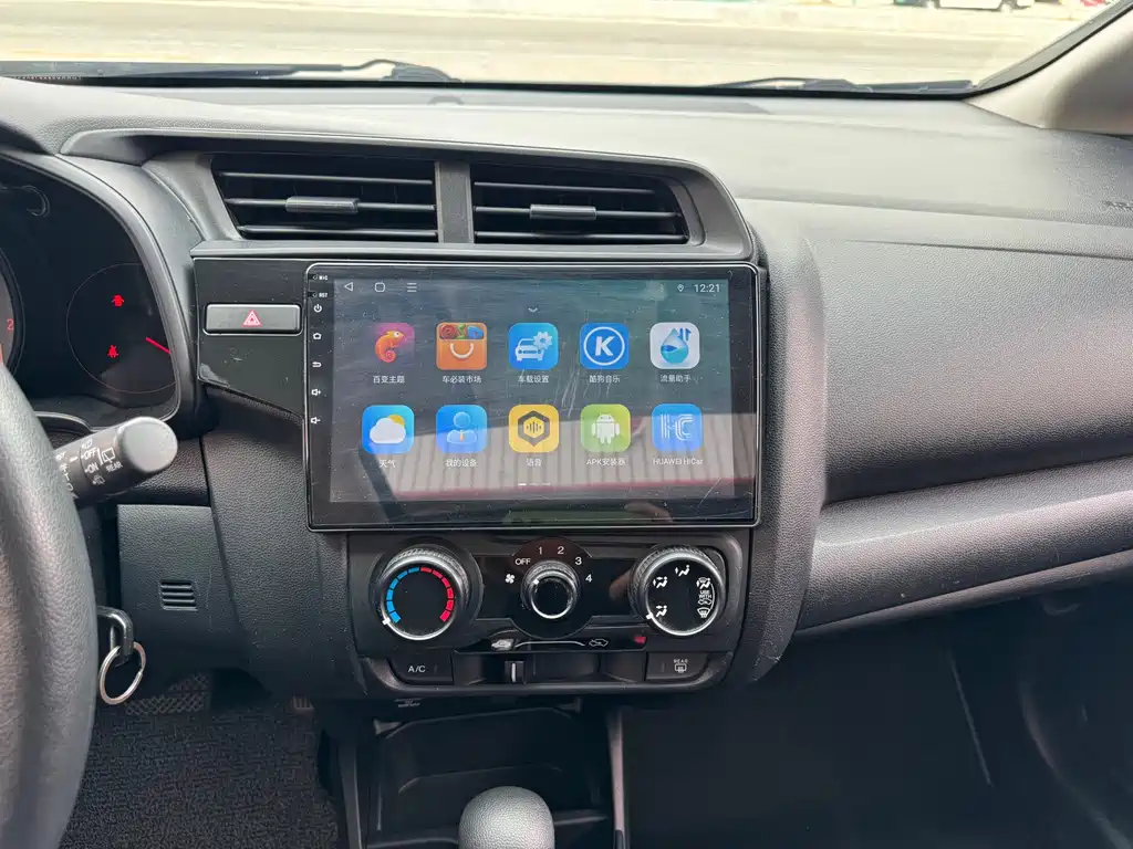 Honda Fit 2018 — фото 8