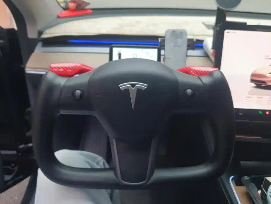 Tesla Model Y 2023 — фото 15