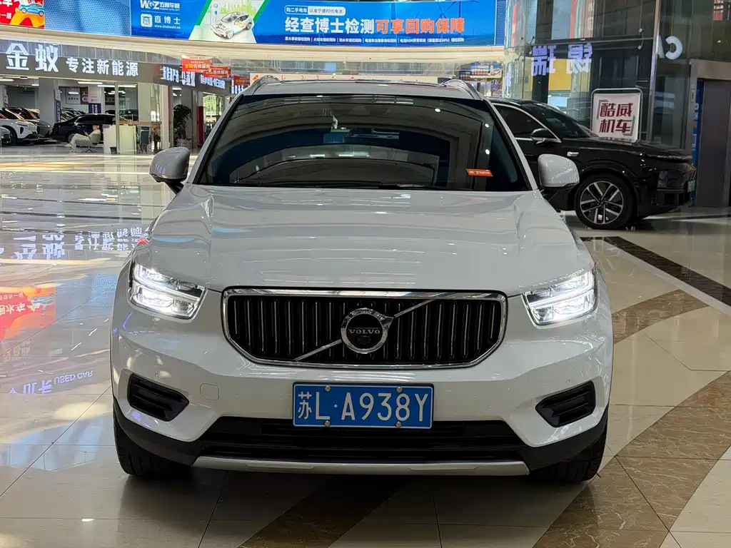 Volvo XC40 2022