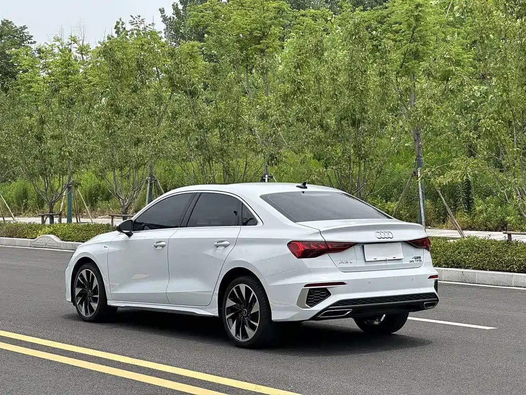 Audi A3 2022 — фото 13