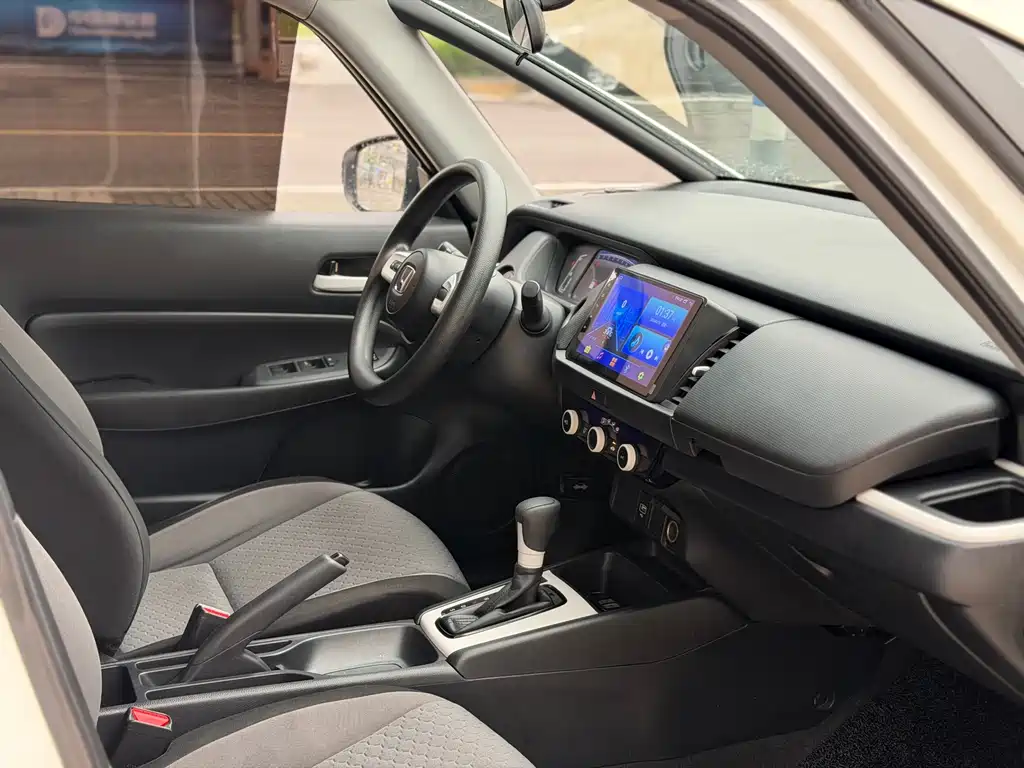 Honda Fit 2023 — фото 9