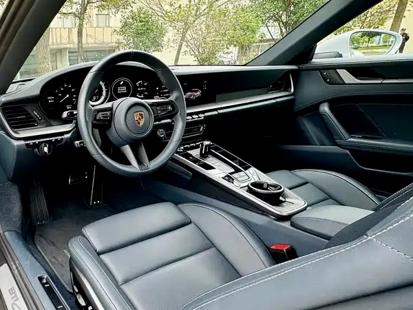 Porsche 911 2024