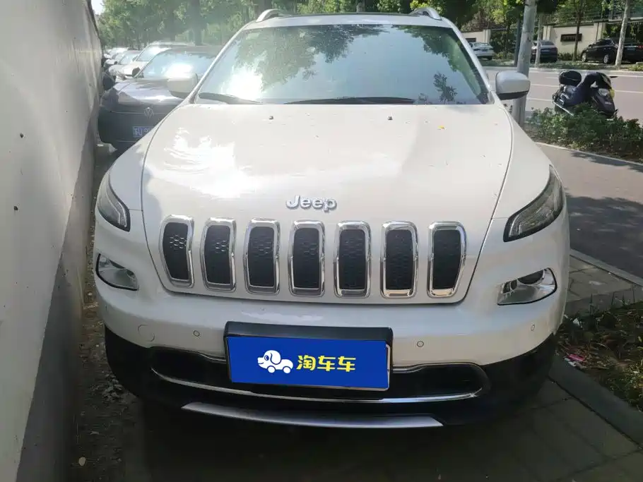 Jeep Cherokee 2016