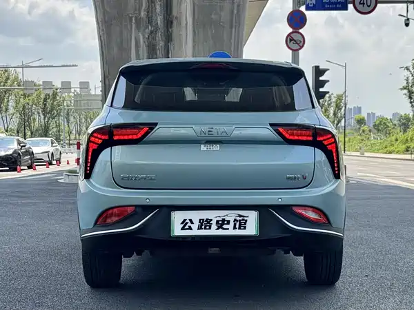 Neta V 2023