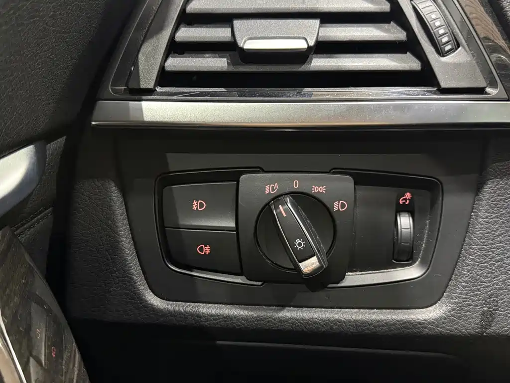 BMW 3 Series GT 2015 — фото 12