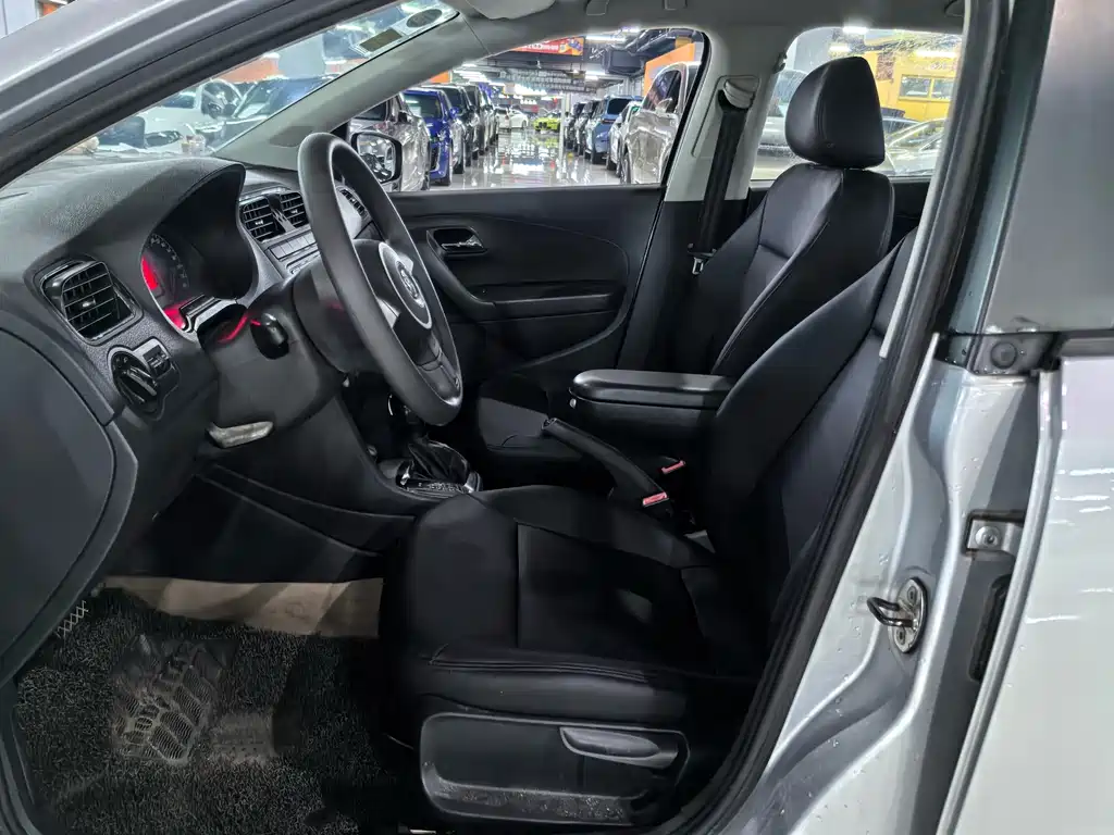 Volkswagen Polo 2013