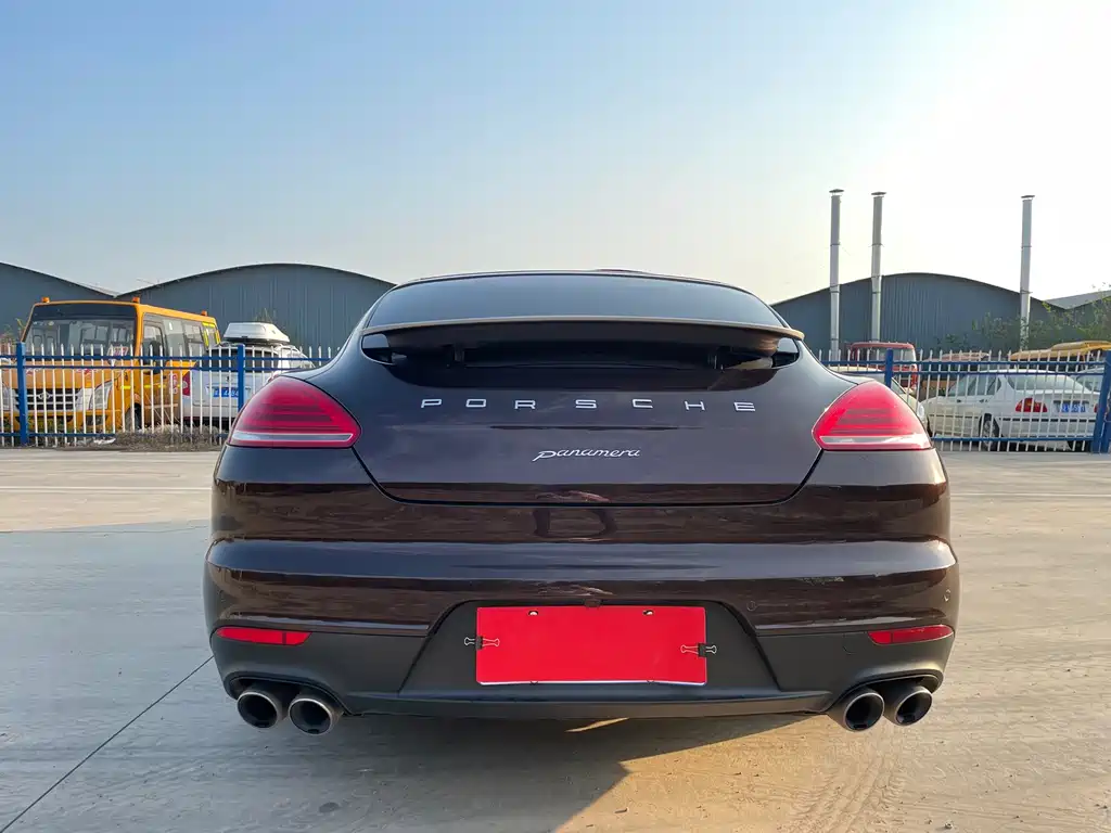 Porsche Panamera 2016 — фото 22