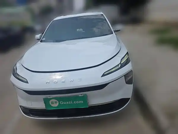 Roewe D6 2025