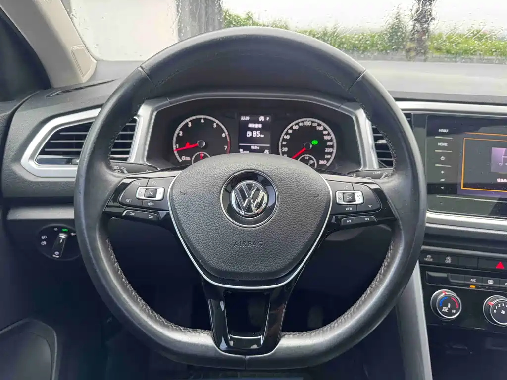 Volkswagen T-Roc 2022 — фото 15