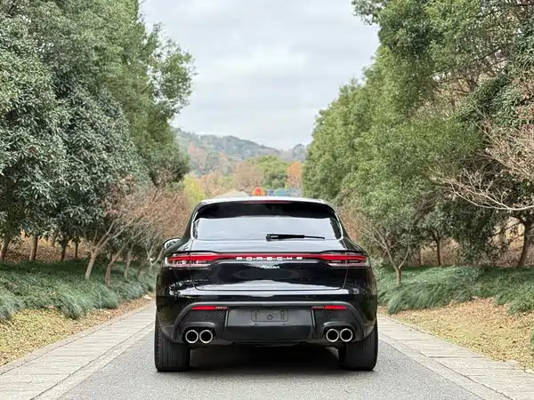 Porsche Macan 2023