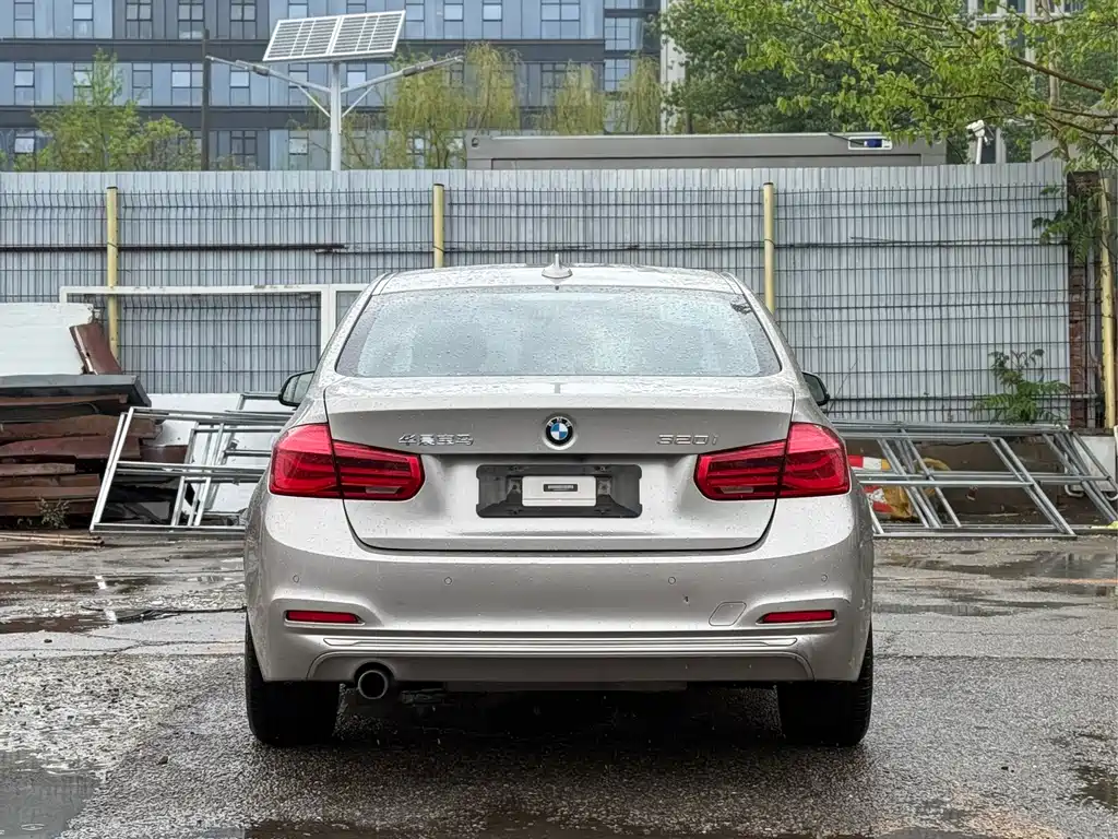 BMW 3 Series 2016