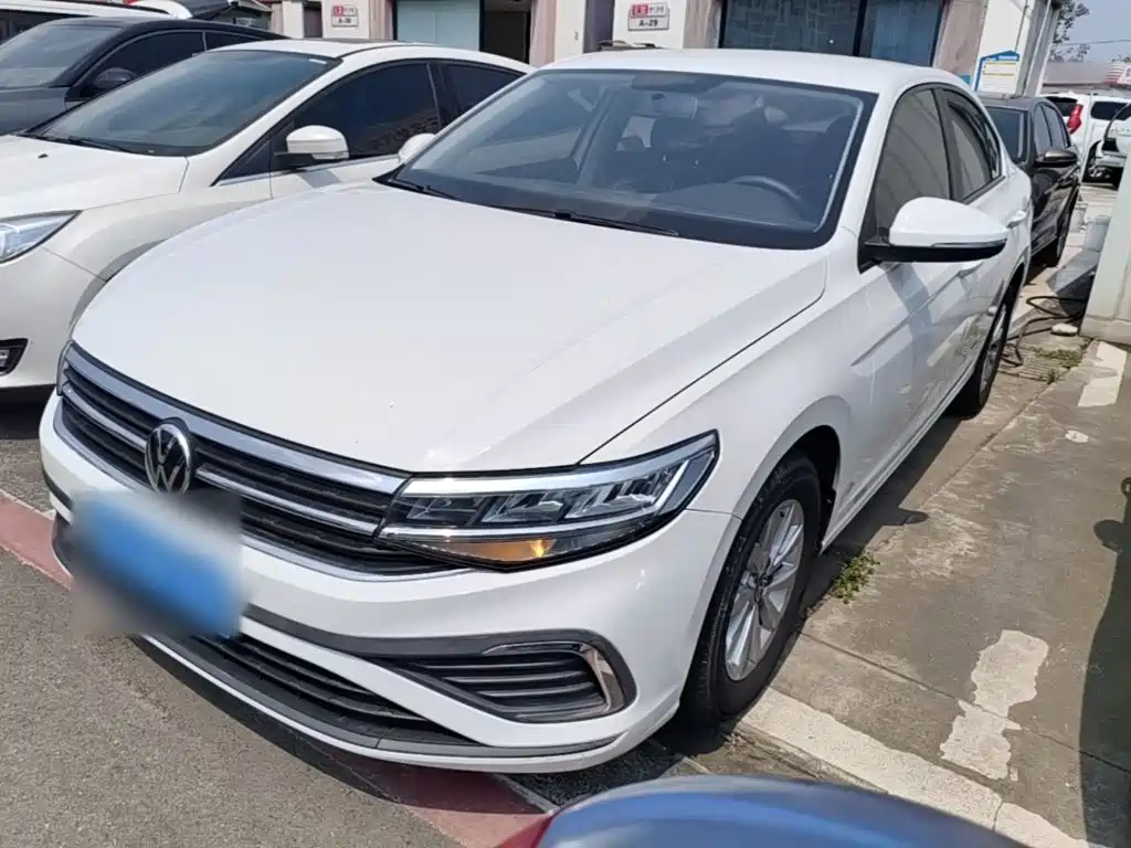 Volkswagen Bora 2023