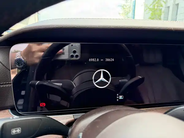 Mercedes-Benz E-Class 2023