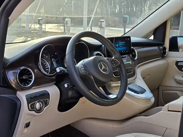 Mercedes-Benz V-Class 2021
