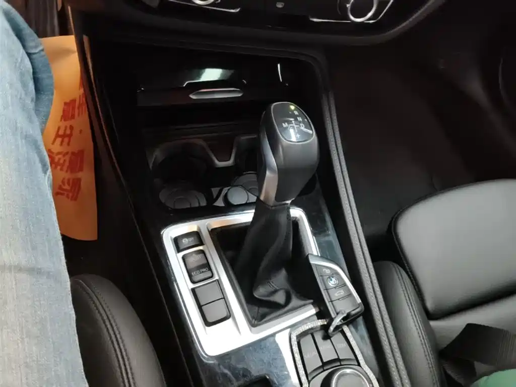 BMW 1 Series 2019 — фото 14