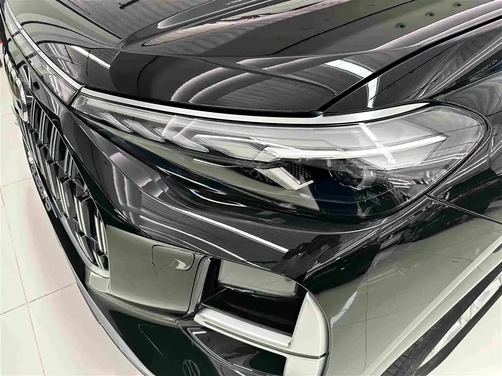 Audi Q6 2025