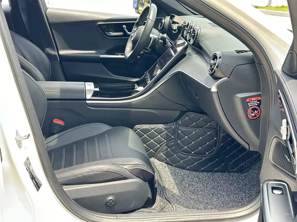 Mercedes-Benz C-Class 2022 — фото 12
