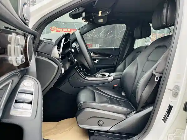 Mercedes-Benz GLC 2019