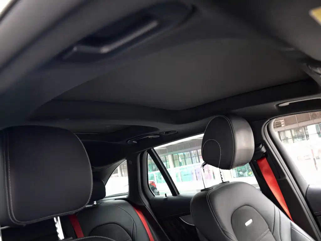 Mercedes-Benz GLC AMG 2020 — фото 19