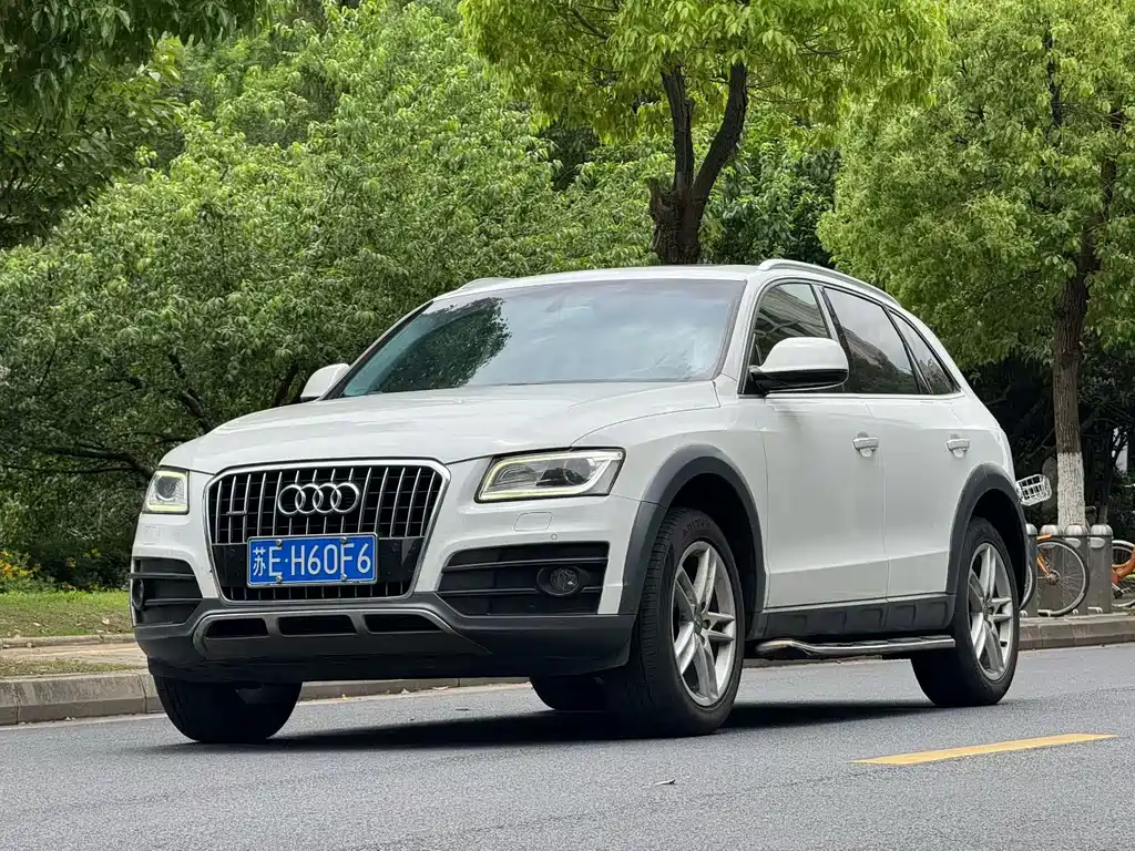 Audi Q5 2018 — фото 1