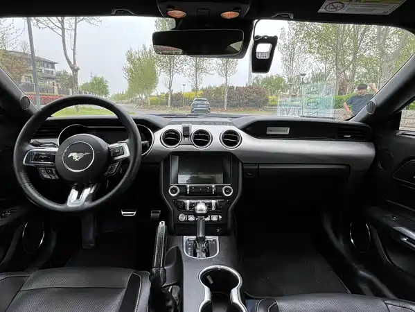 Ford Mustang 2019