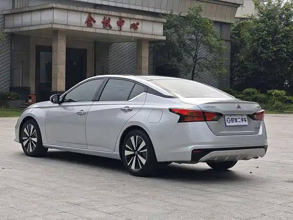 Nissan Teana 2021