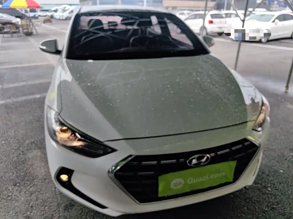 Hyundai Elantra 2020 — фото 3