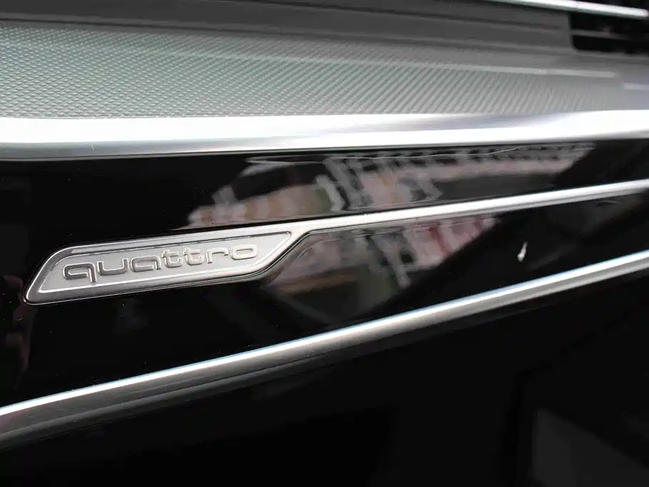 Audi A6L New Energy 2021 — фото 10