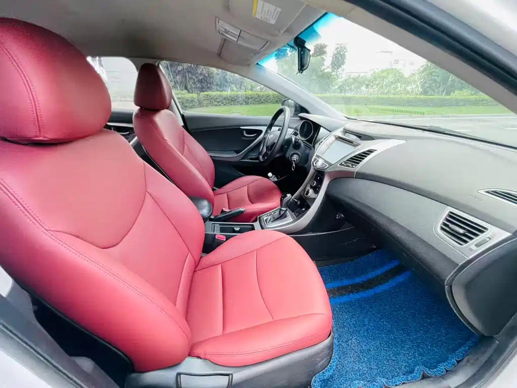 Hyundai Elantra Langdong 2016 — фото 10