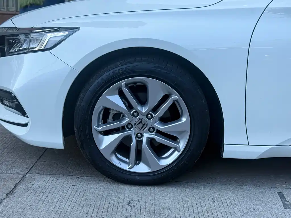 Honda Accord 2021 — фото 26