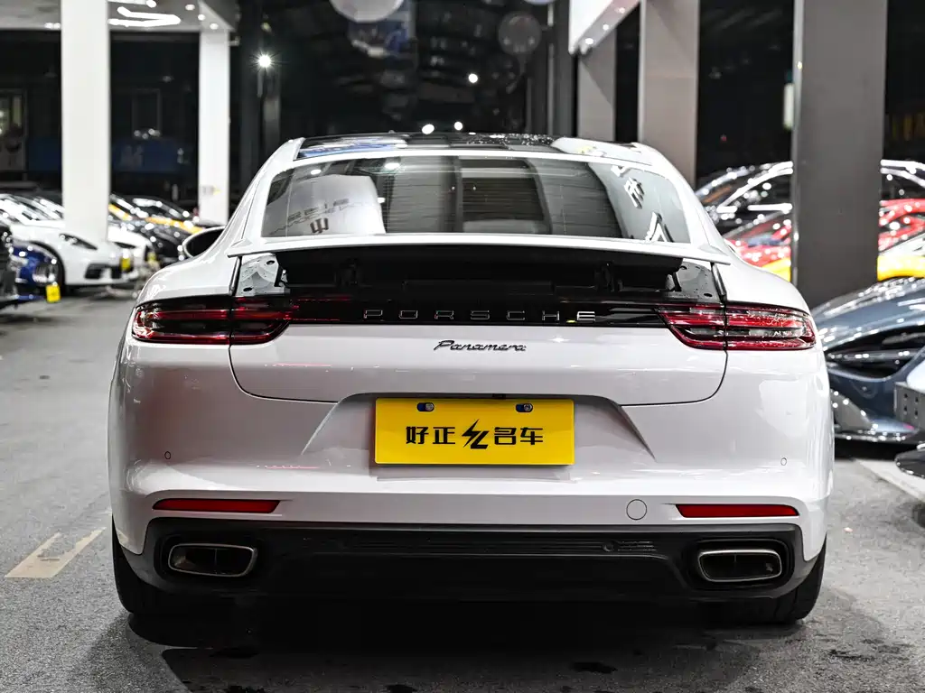 Porsche Panamera 2019 — фото 5