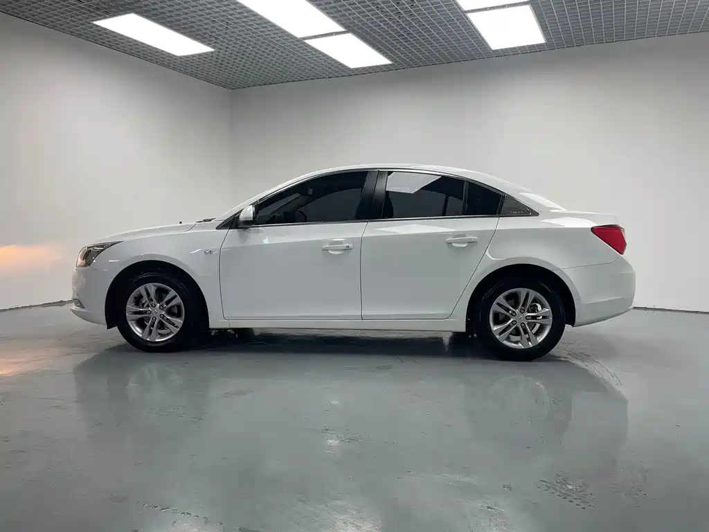 Chevrolet Cruze 2015 — фото 4