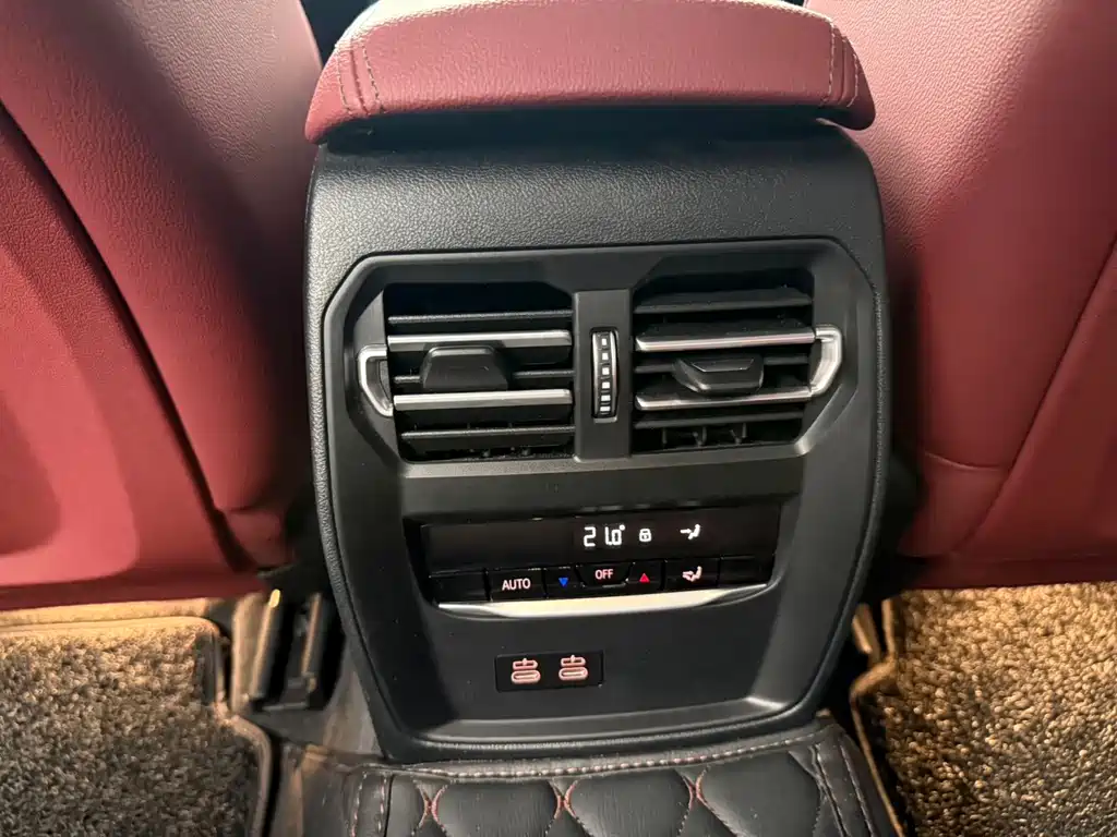 BMW 3 Series 2023 — фото 15