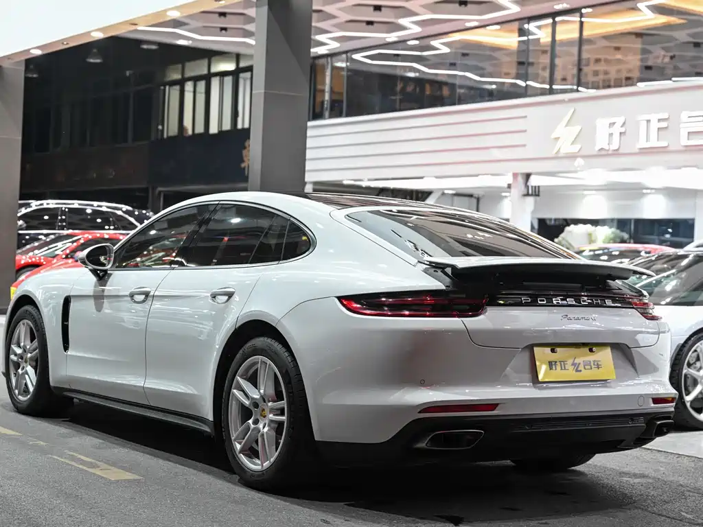 Porsche Panamera 2019 — фото 4