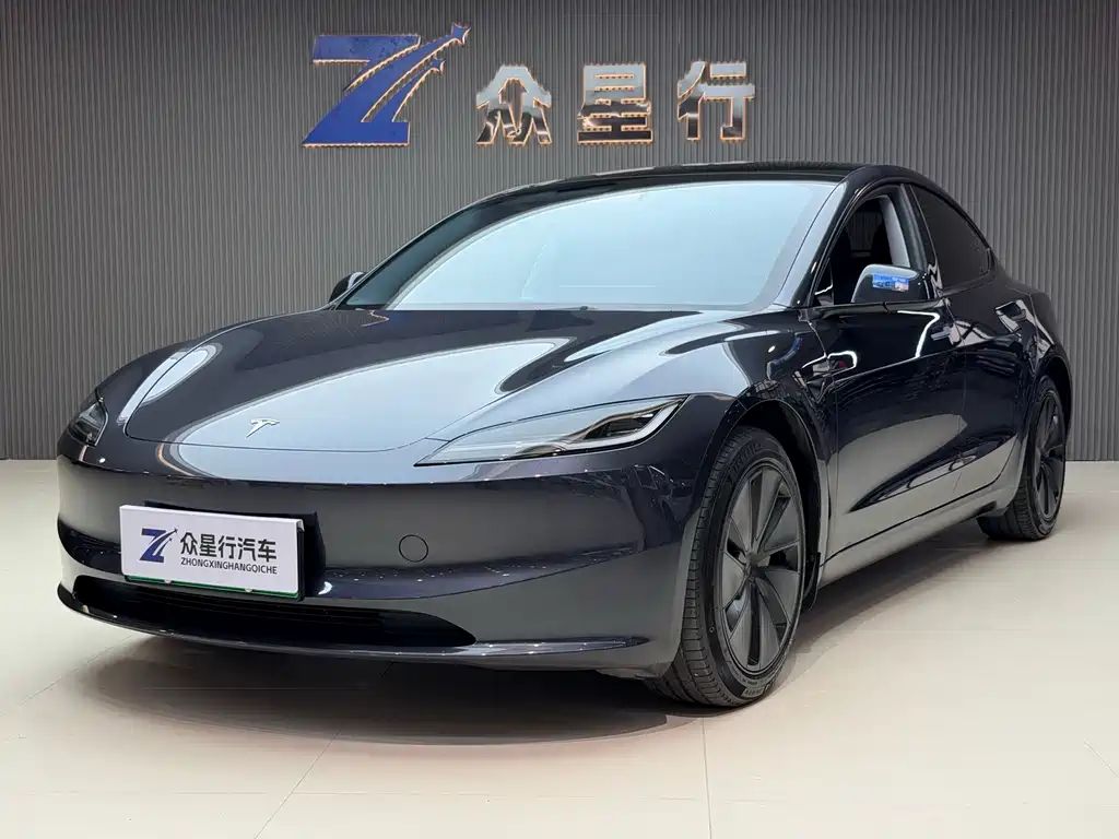 Tesla Model 3 2024