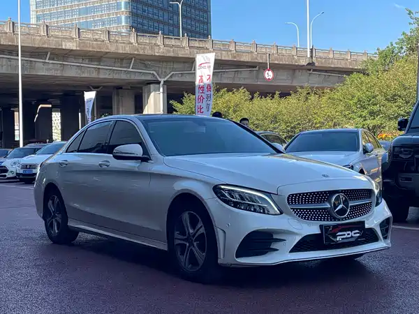Mercedes-Benz C-Class 2020