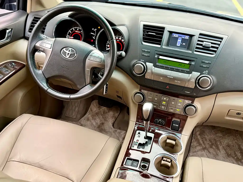 Toyota Highlander 2012 — фото 16