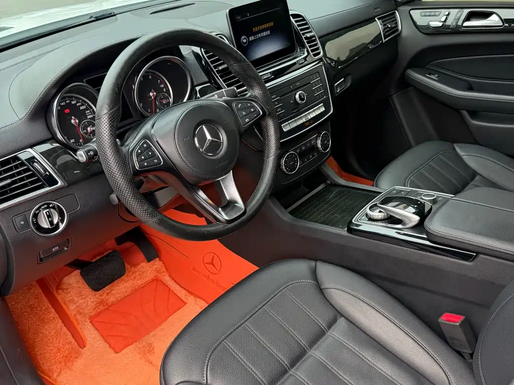 Mercedes-Benz GLS 2018 — фото 13