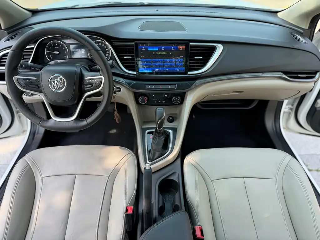 Buick Excelle 2018 — фото 5
