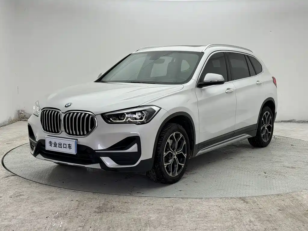 BMW X1 2023 — фото 1