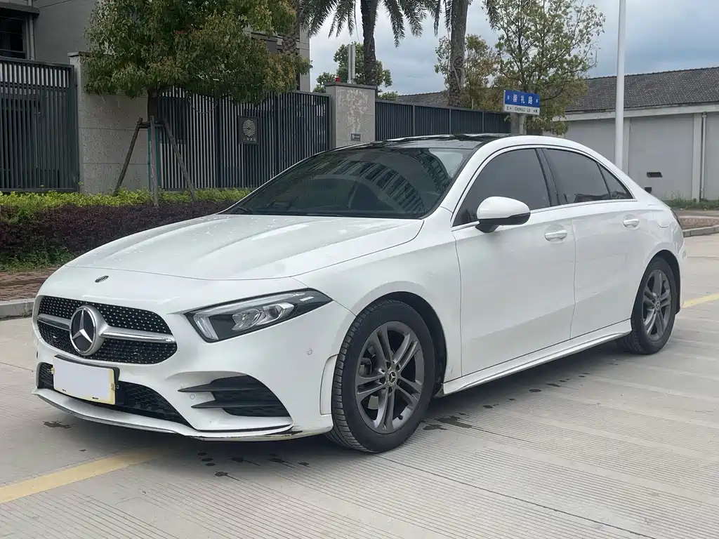 Mercedes-Benz A-Class 2020 — фото 1