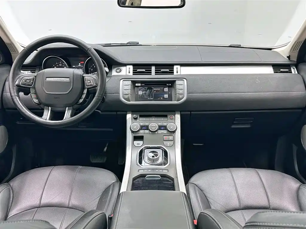 Land Rover Evoque 2016 — фото 11