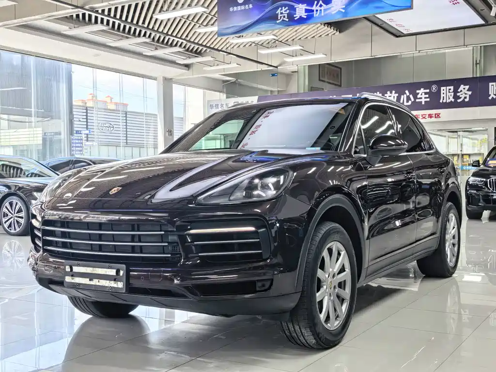 Porsche Cayenne 2020 — фото 1