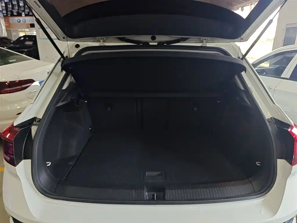 Volkswagen T-Roc 2020 — фото 19